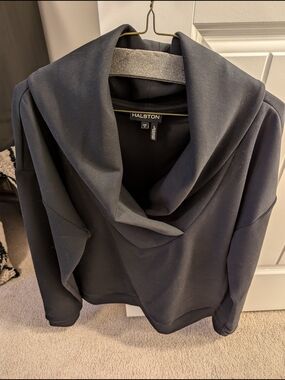 HALSTON Heritage Women’s Black Draped Cowl-Neck Pullover